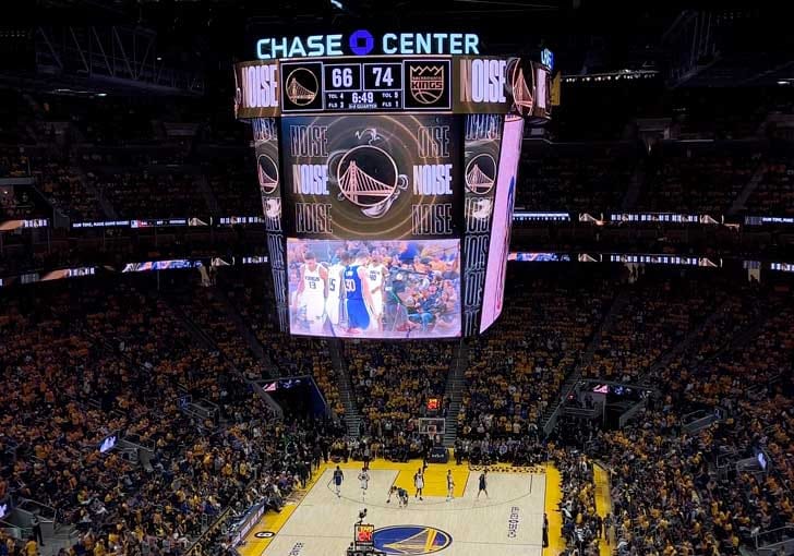 Golden State Warriors Crowd Prompts