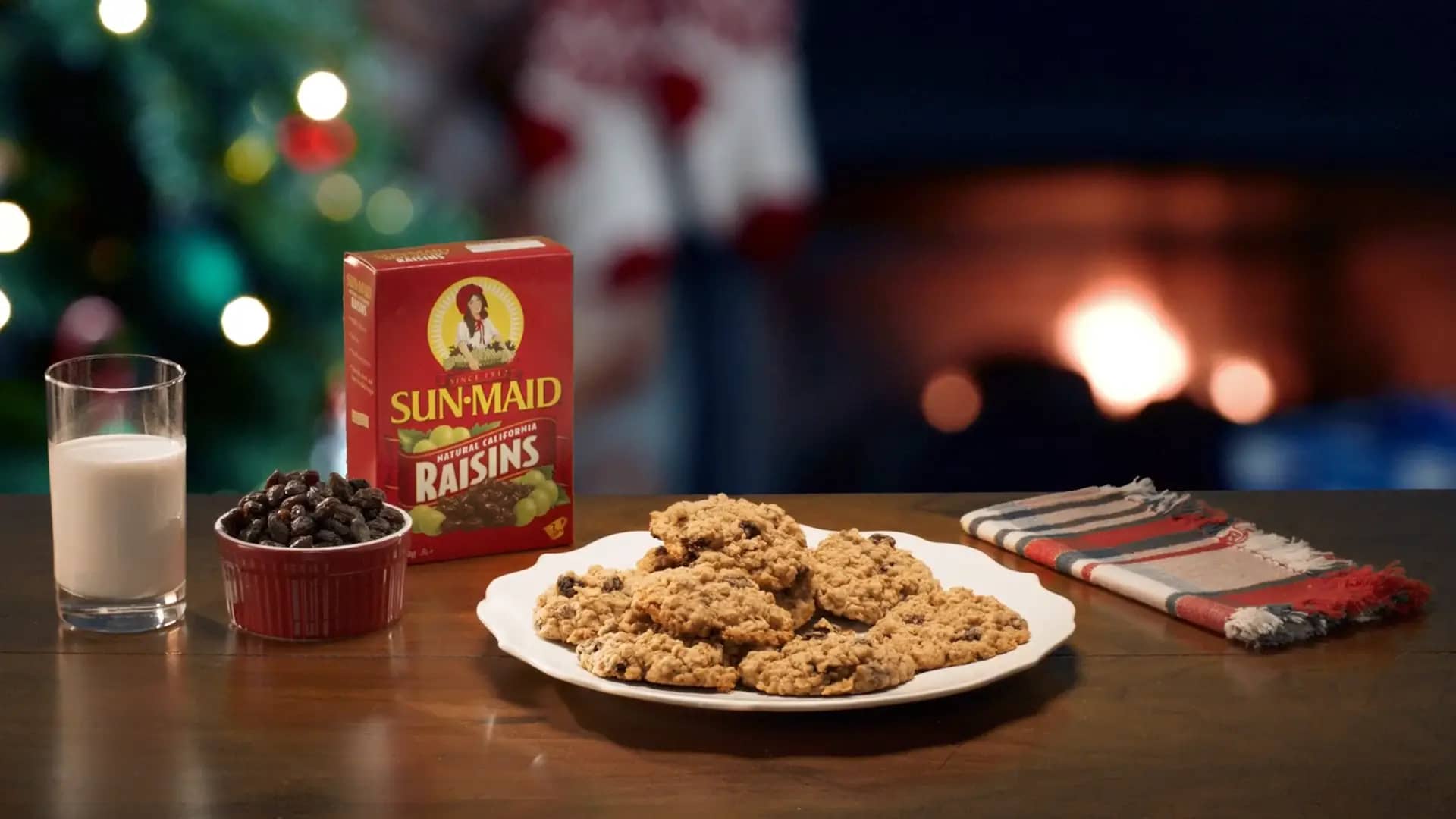 Sun-maid Raisins: Spot promocional, “Bake It For Santa”.